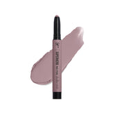 It Cosmetics Superhero No-Tug Stick mauve en application pour une couleur précise et durable