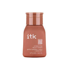 Flacon ITK Toner Lait Hydratant, prêt à hydrater la peau.