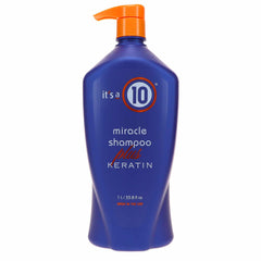 Its a 10 Haircare Miracle Shampoo Plus Keratin, flacon clair pour nourrir les cheveux en profondeur.