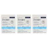 Ivory Savon Original barre 4oz, texture lisse pour une douceur quotidienne.