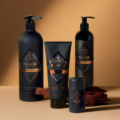 Parfum masculin Cardamome et Cèdre du Jack Black Reserve.