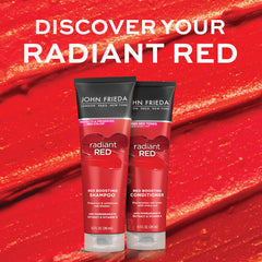 Après Shampoing Radiant Red, texture brillante pour cheveux soyeux