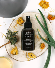 John Masters Organics Green Tea Calendula Mist: brume prête à démêler et lisser les cheveux.