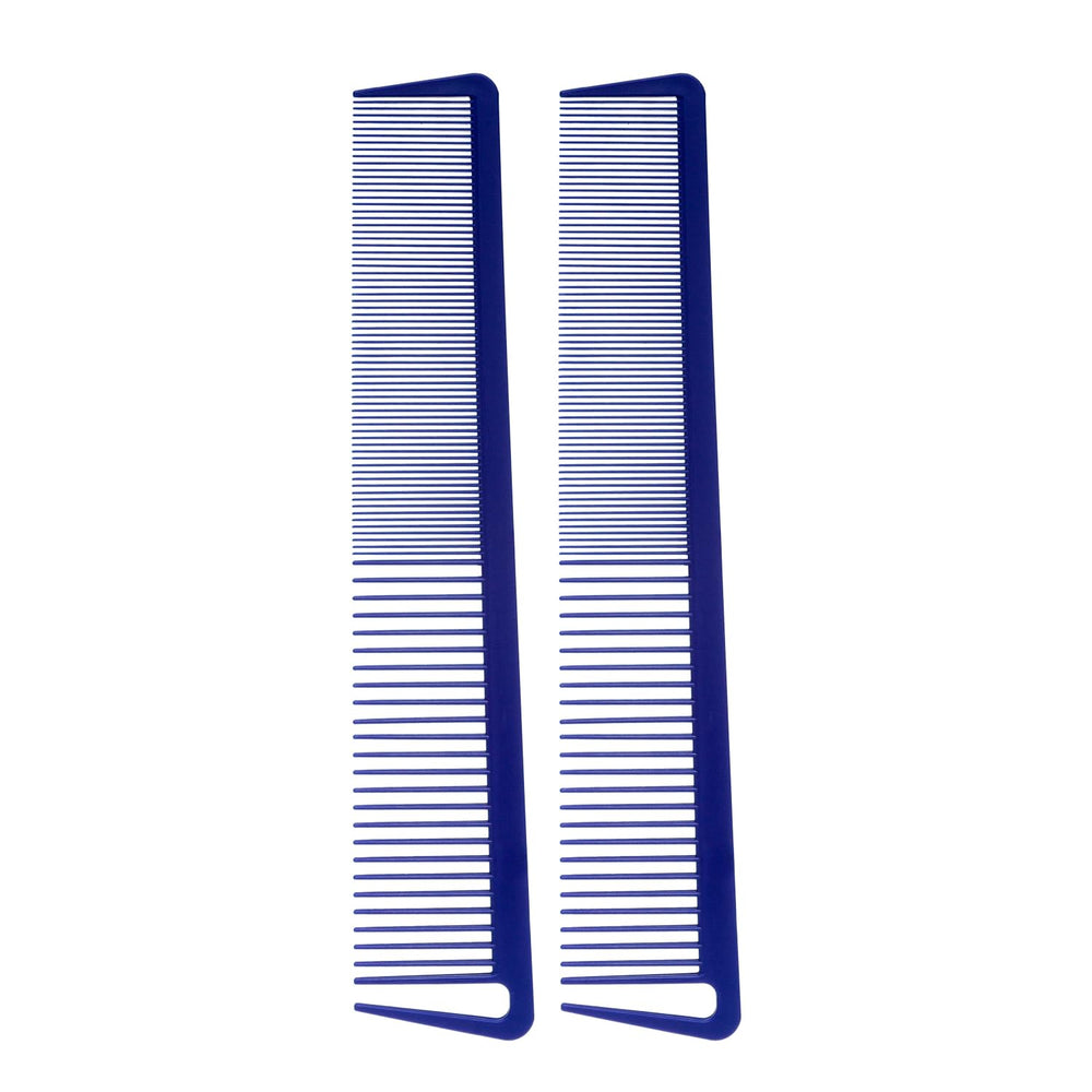 JOHNNY B. peigne carbone bleu avec dents rapprochées pour texture et volume.