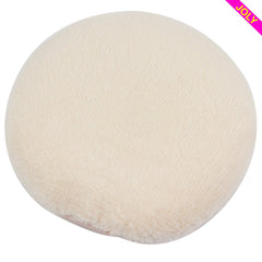 Éponge Joly en coton velours satin, absorption légère pour retouches discrètes.