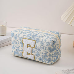 Doublure intérieure durable de la trousse JOVAKIT, protège les articles lors des voyages.