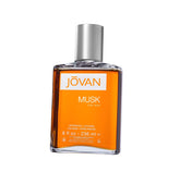 Jovan Musk pour homme – bouteille d’après-rasage élégante et durable.