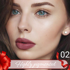 JUAAZIN Crayon lip liner rouille — teinte riche et veloutee pour une couleur precise.
