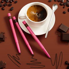 Juvia's Place Coffee Shop Luxe Lip Liner Cocoa Latte: teinte chaude et application fluide.