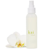 Kai Body Glow — Bouteille sèche pour le corps offrant hydratation légère et éclat naturel.