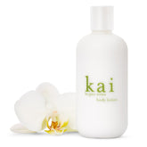 Kai lotion corps flacon beurre karité : hydratation légère pour peau douce et lumineuse.