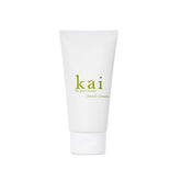 Kai Crème Mains 60ml sur le flacon pour nourrir et hydrater les mains.