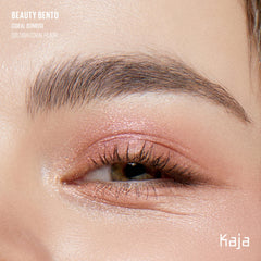Three-in-one eyeshadow palette compact for beginners