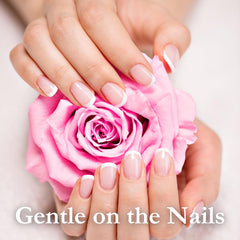 Formule nourrissante Karma Organic pour ongles hydratés.