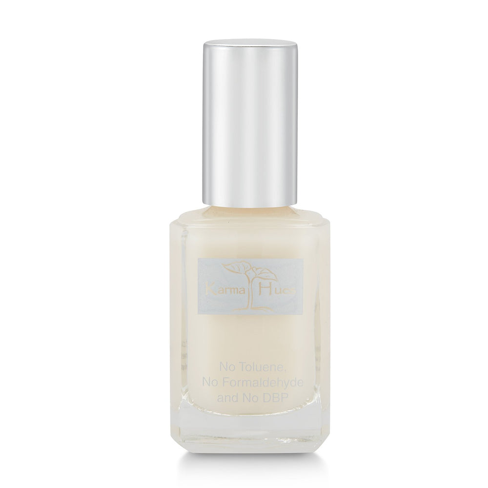 Karma Organic Elixir 7-en-1, flacon élégant prêt à fortifier les ongles.