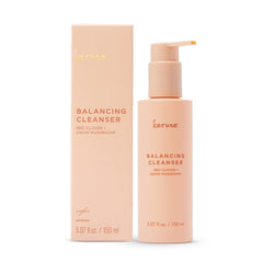 Karuna Balancing, bouteille visible, nettoyant doux pour peau fraîche et équilibrée.