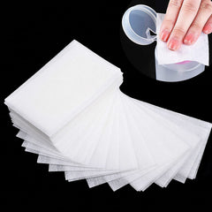 Bouteille Kavya pompe pour un démaquillage précis des ongles