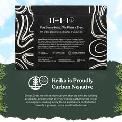 Keika Savon Charbon Noir – texture dense et mousse crémeuse.