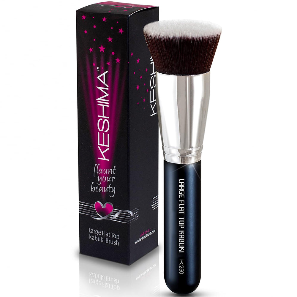 Brosse Kabuki Keshima à tête plate large pour une application homogène.