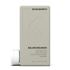 KEVIN.MURPHY Balancing.Wash, bouteille élégante protégeant la couleur et apportant douceur.