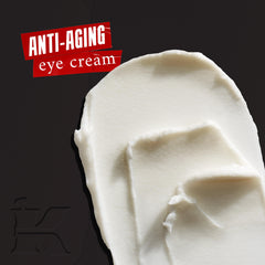 Texture fluide du soin contour des yeux chez Kiehl's.