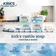 Texture crémeuse du savon Kirks Castile Coco Original, mousse riche et agréable.