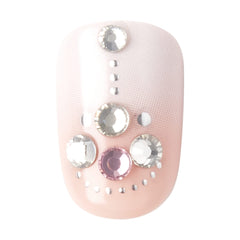 KISS imPRESS Couture – accents 3D qui tiennent durablement pour un style affirmé.