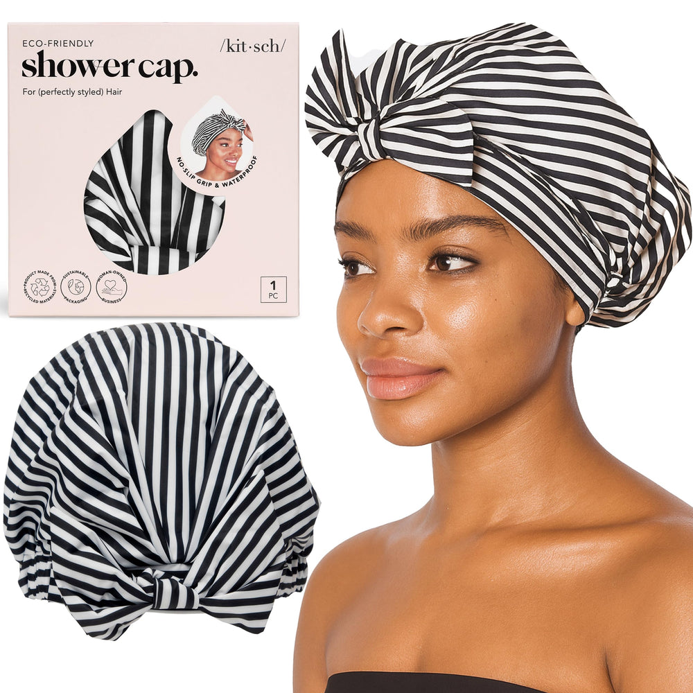 Capuchon de douche Kitsch à rayures, protège les cheveux tout en style.