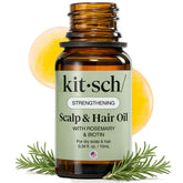Kitsch huile romarin bouteille sur fond clair, soin nourrissant pour le cuir chevelu