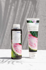 KORRES Elasti-Smooth: texture crème satinée, absorption rapide pour une peau nourrie après la douche.