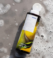 KORRES Aloe activé pour une peau hydratée après la douche.