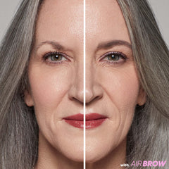 Kosas Air Brow Gel Teinté – fini satiné ajoutant dimension.