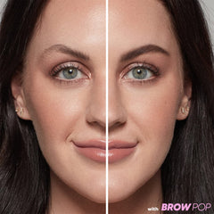 Kosas Brow Pop : brosse intégrée pour mélanger et estomper facilement.