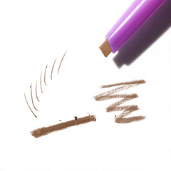 Kosas Brow Pop côté fin crée des traits fins et définis.