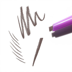 Kosas Brow Pop, trace poils triangulaire pour un look naturel.
