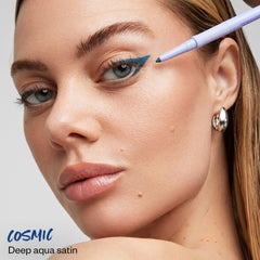 Mine rétractable assurant une application précise du eyeliner.