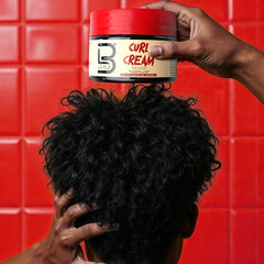 L3 Crème – texture crème pour définir les boucles en douceur.