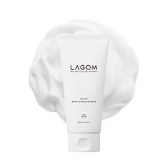 LAGOM Cellup: mousse micro-bulles dense pour un nettoyage en douceur.