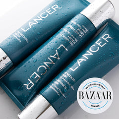 Lancer Skincare The Method Polish – gros plan sur la texture minérale révélant une exfoliation naturelle.