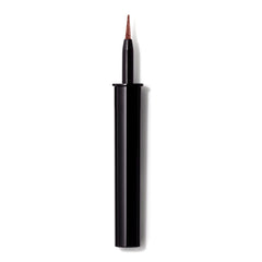 Lancôme Artliner feutre précis pour une application nette et durable.