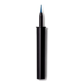 Lancôme Artliner bleu métallique, trait net et précis pour un regard défini.