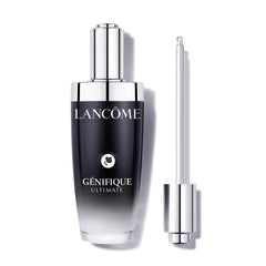 Lancôme Génifique sérum récupération, bouteille élégante prête à hydrater et réparer.