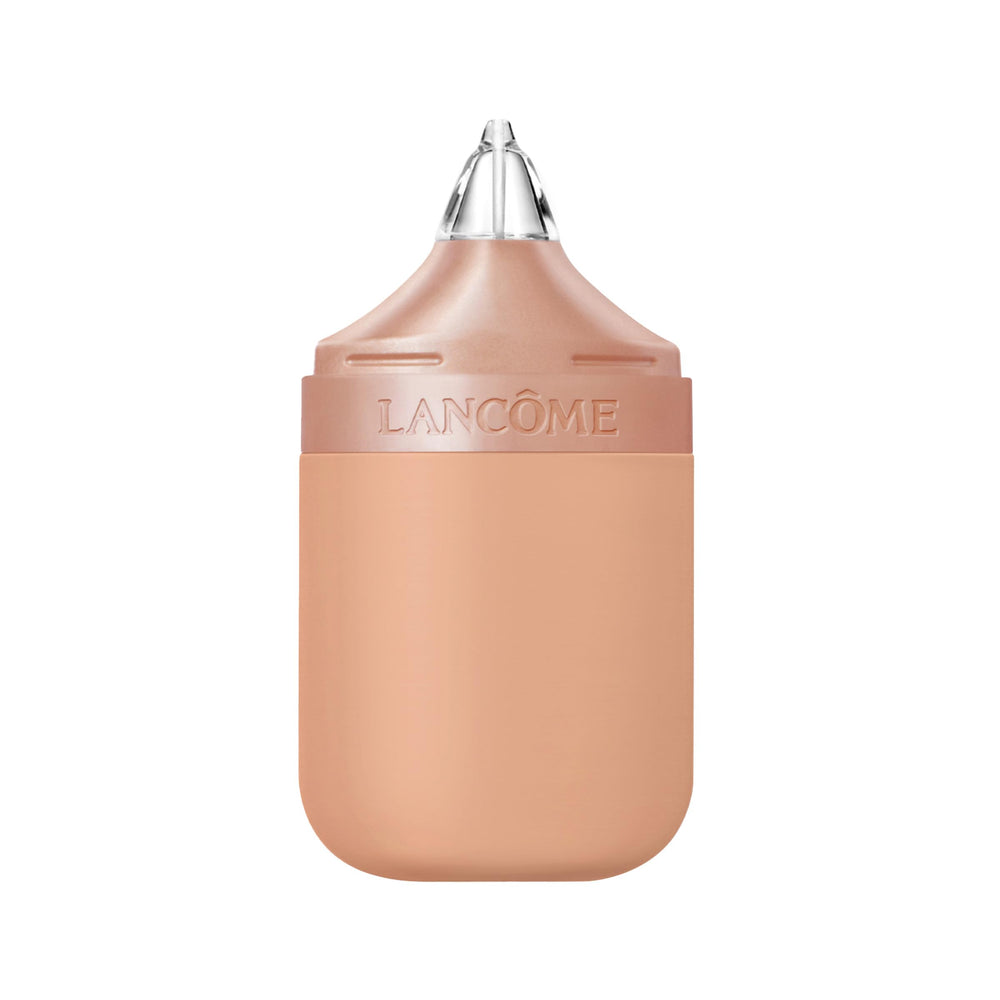 Lancôme Idôle 3 Sérum Teint – bouteille élégante prête pour une application légère et hydratante.