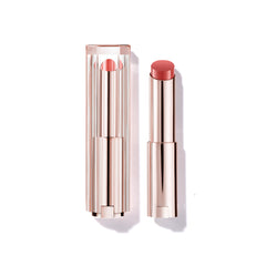 Lancôme Lip Idôle Butterglow application douce pour brillance et hydratation.