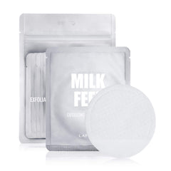 LAPCOS Milk Feel : lingettes exfoliantes révélant une peau plus nette après le maquillage.