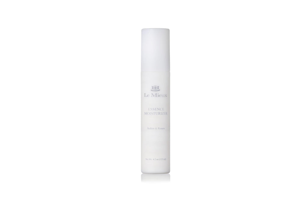 Le Mieux Essence: bouteille-pompe affichant l’emballage, hydratation durable recherchée.