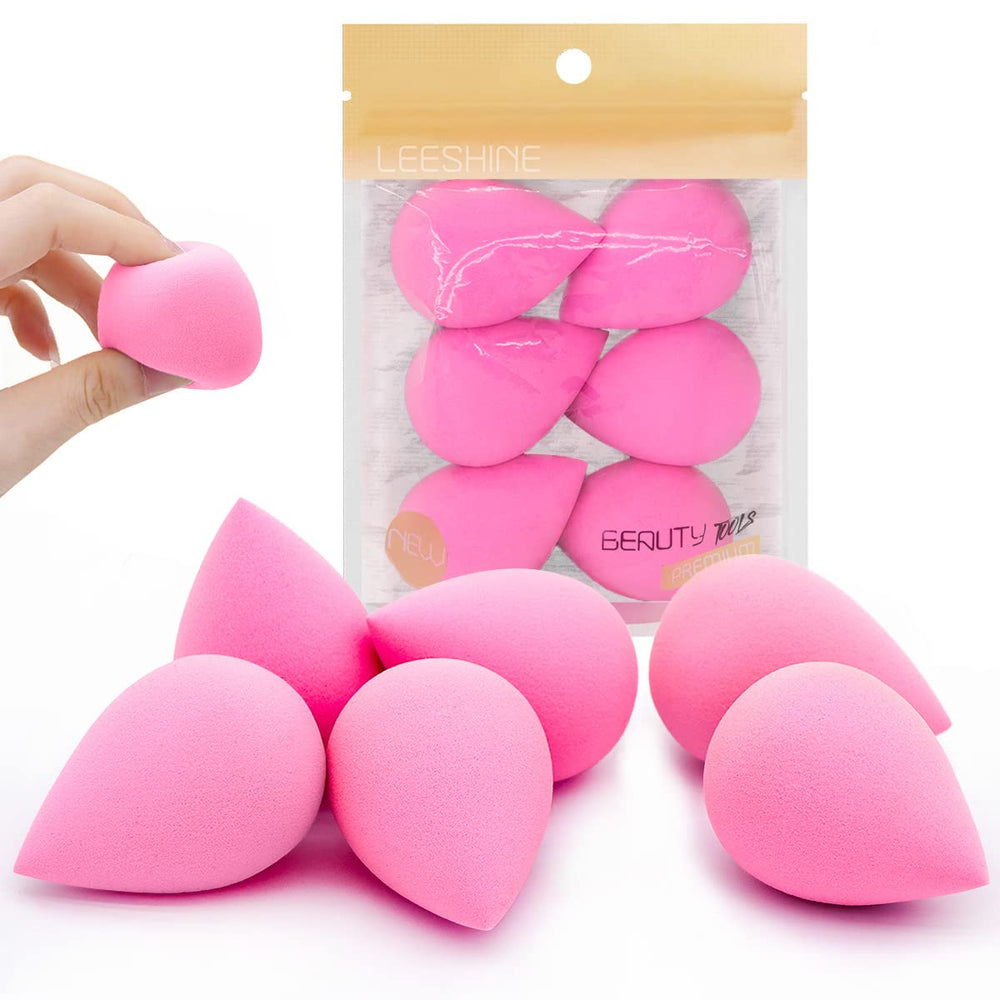Éponge Leeshine au design goutte pour application précise du fond de teint.