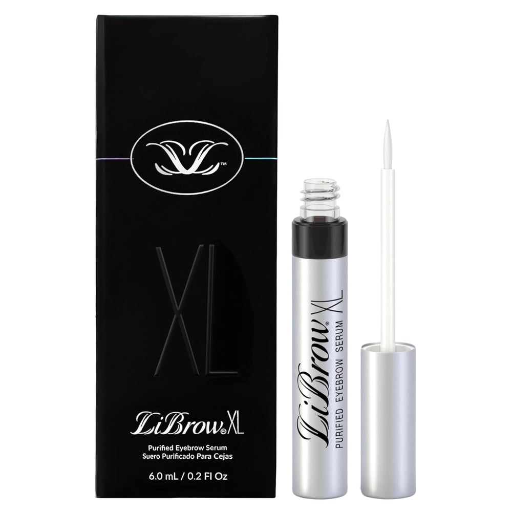 Sérum LiBrow appliqué sur l’arc des sourcils pour un aspect plus dense et pigmenté