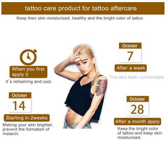 Texture crème hydratante LIFETOOLS-LT après tatouage, apaise et protège.