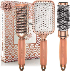Brosse paddle Lily England pour un coiffage en douceur et efficace.